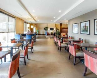 comfort suites marietta parkersburg