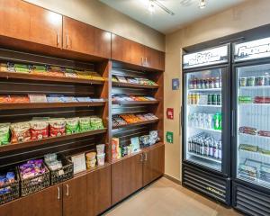 comfort suites marietta parkersburg