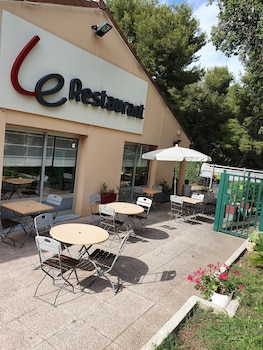 kyriad direct marseille ouest martigues