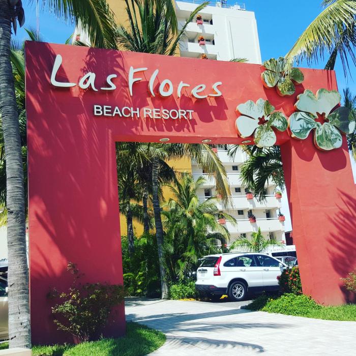 suites las flores beach mazatlan
