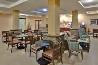 holiday inn express hotel and suites grants milan by ihg