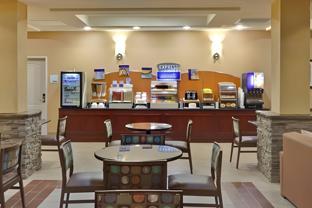 holiday inn express hotel and suites grants milan by ihg