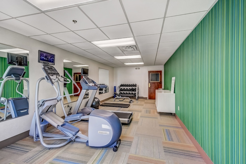 holiday inn express and suites greenville airport by ihg