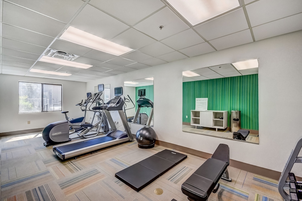 holiday inn express and suites greenville airport by ihg