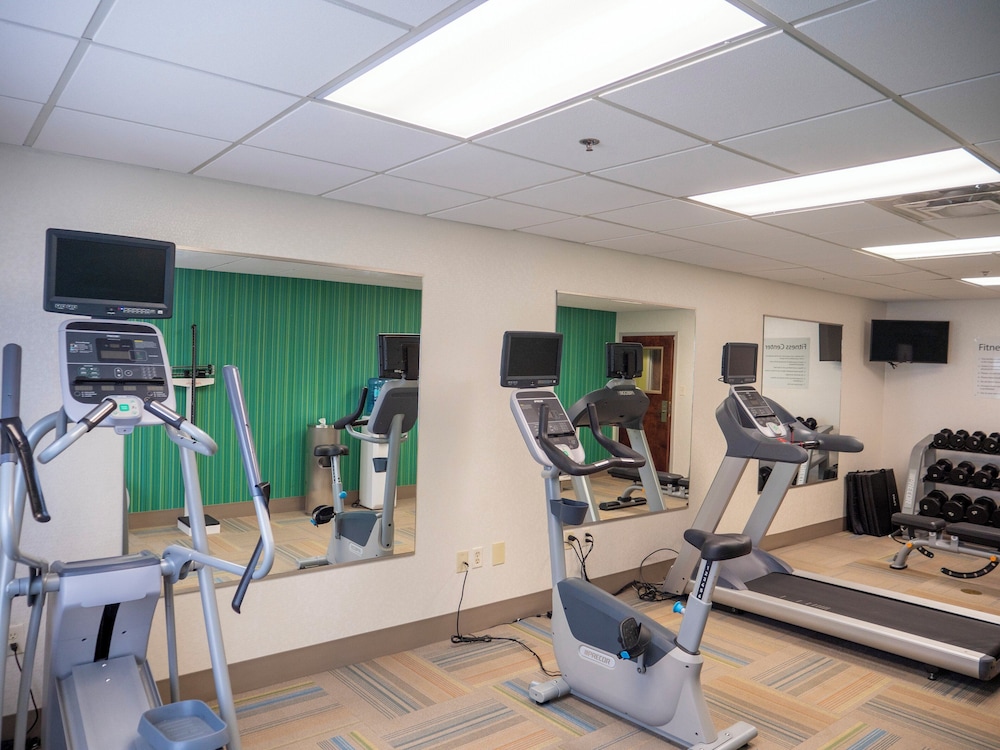holiday inn express and suites greenville airport by ihg