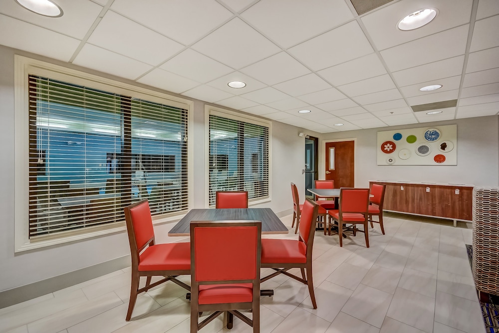 holiday inn express and suites greenville airport by ihg