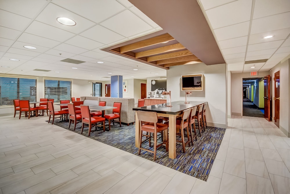 holiday inn express and suites greenville airport by ihg