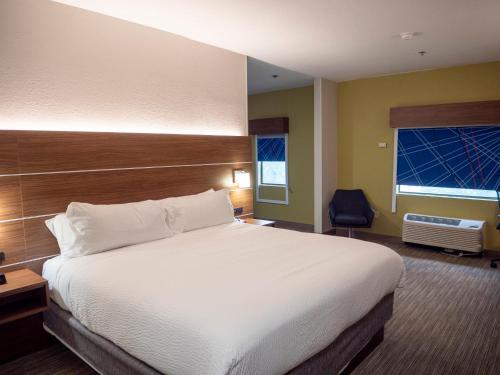 holiday inn express and suites greenville airport by ihg