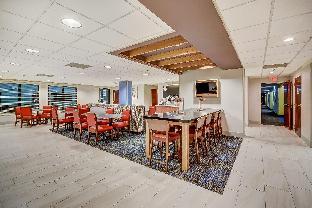 holiday inn express and suites greenville airport by ihg