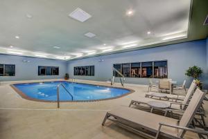 holiday inn express and suites greenville airport by ihg