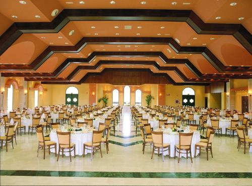 hotel abades guadix