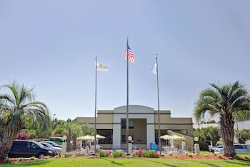 days inn by wyndham ladson summerville charleston