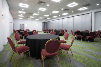 spark by hilton amarillo east
