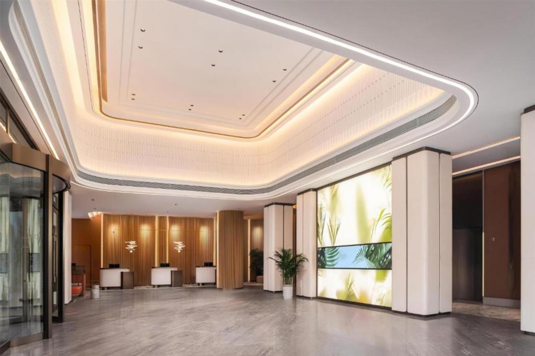 hilton garden inn xinyang east railway station