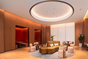 Hilton Garden Inn Xinyang East Railway Station,,4 star