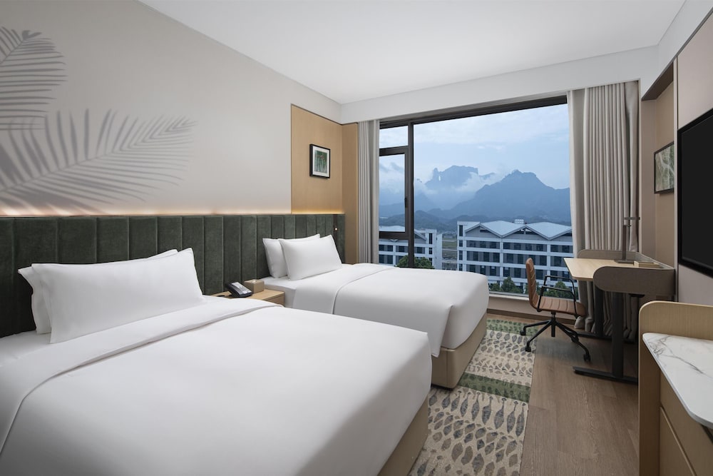 hilton garden inn zhangjiajie tianmen mountain
