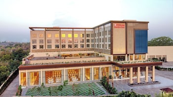 hilton garden inn jabalpur