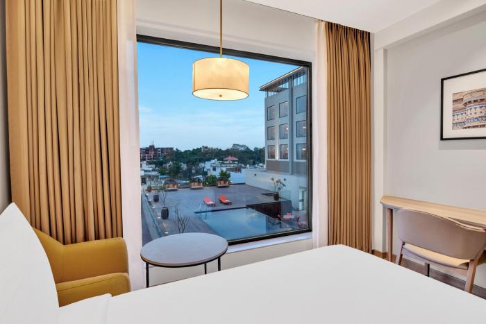 hilton garden inn jabalpur