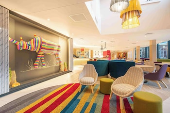 Hampton By Hilton Sandton Grayston,,3 star