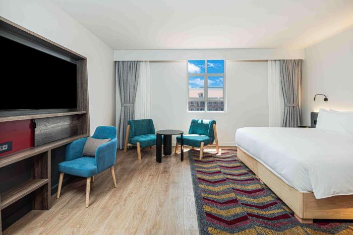 hampton by hilton sandton grayston