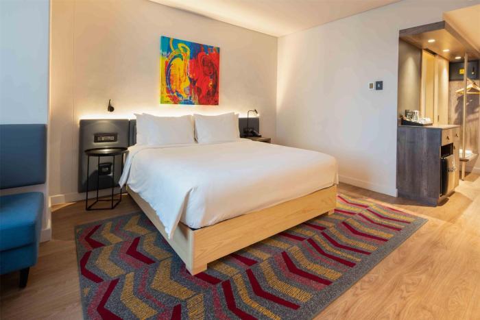 hampton by hilton sandton grayston