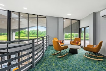 spark by hilton lexington hamburg