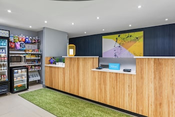 Spark By Hilton Lexington Hamburg,,3 star