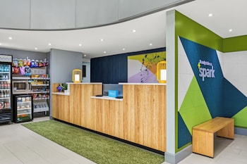 Spark By Hilton Lexington Hamburg,,3 star