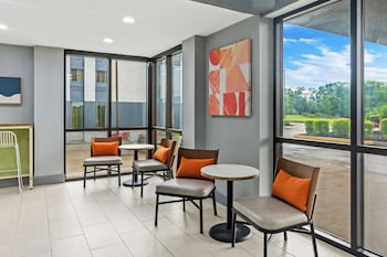 spark by hilton lexington hamburg