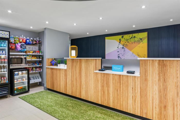 spark by hilton lexington hamburg