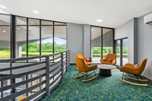 spark by hilton lexington hamburg