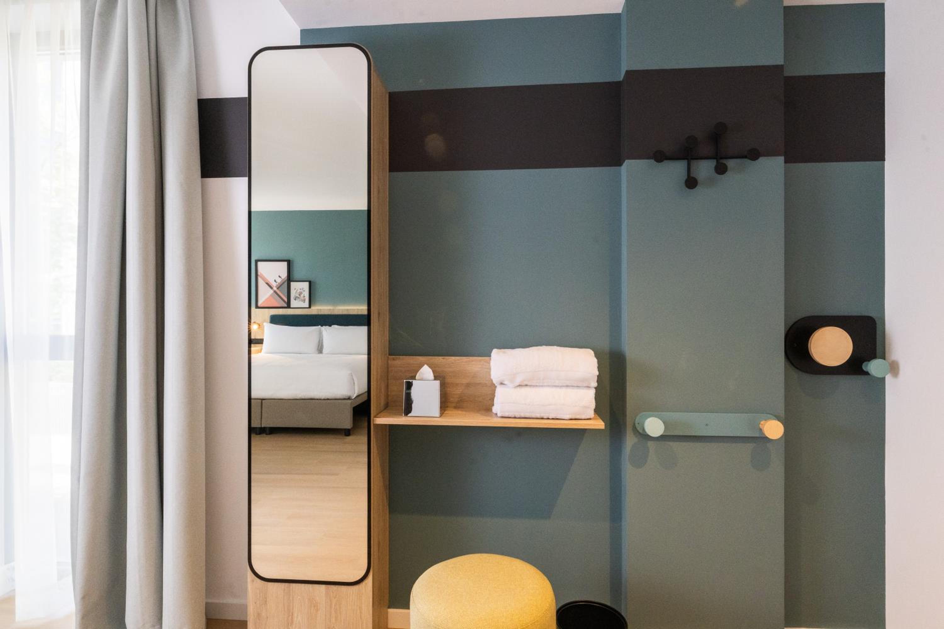 spark by hilton madrid alcala