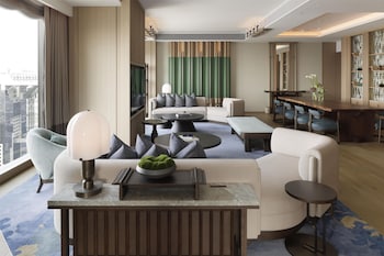 waldorf astoria osaka