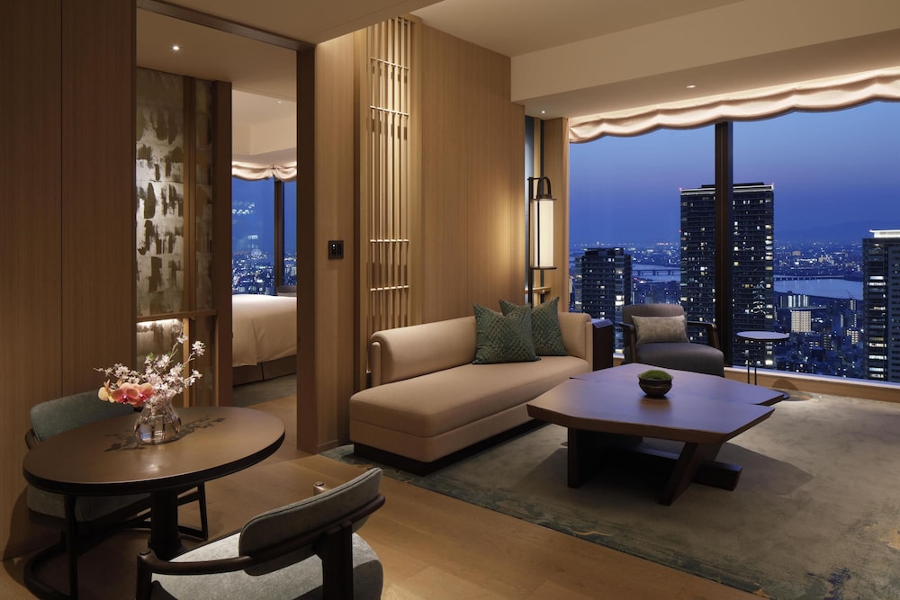 waldorf astoria osaka