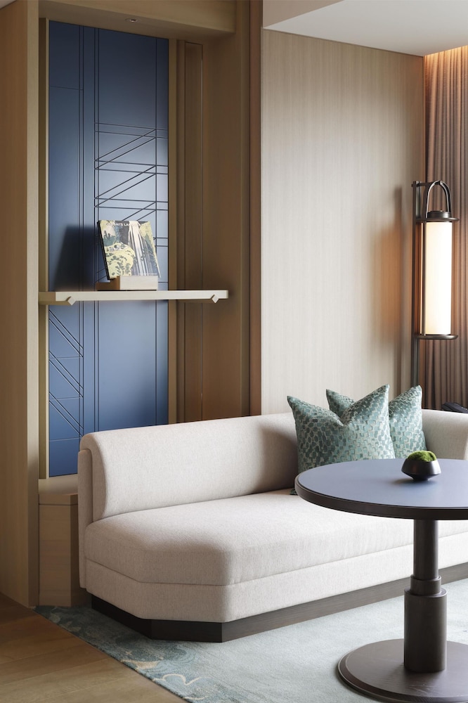 waldorf astoria osaka