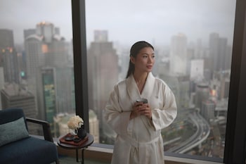 waldorf astoria osaka