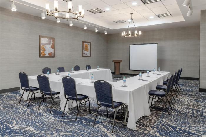 doubletree by hilton owatonna