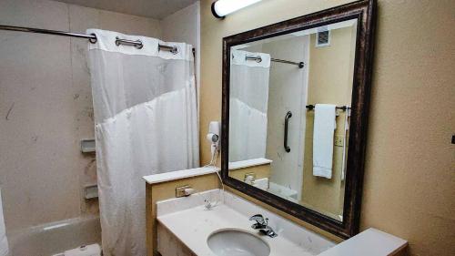 doubletree by hilton owatonna