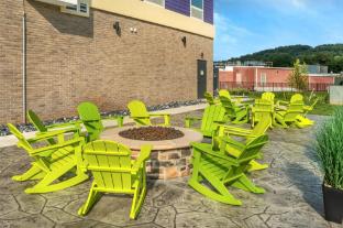 home2 suites by hilton harrisonburg university