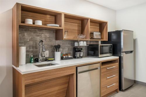 home2 suites by hilton harrisonburg university