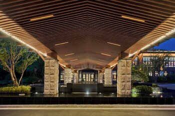 secan hotel qingdao curio collection by hilton