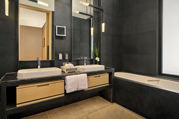 secan hotel qingdao curio collection by hilton