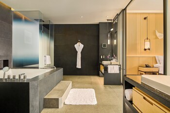 secan hotel qingdao curio collection by hilton