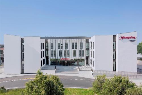 hampton by hilton venice isola nuova