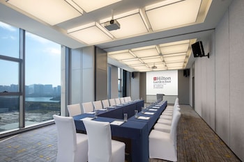 hilton garden inn xiamen bailuzhou park