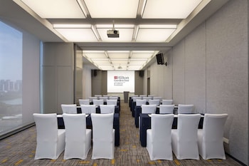 hilton garden inn xiamen bailuzhou park