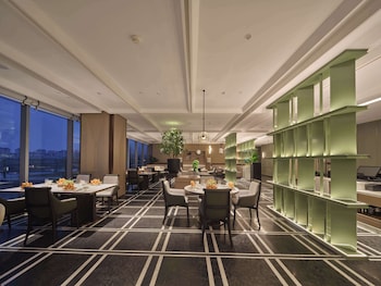 doubletree by hilton yanji