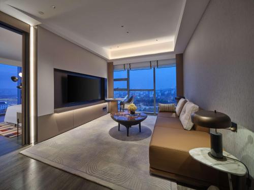 doubletree by hilton yanji