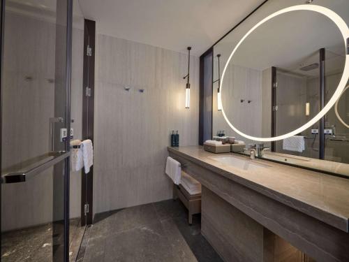 doubletree by hilton yanji