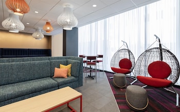 Tru By Hilton Montreal Centre-Ville,,3 star